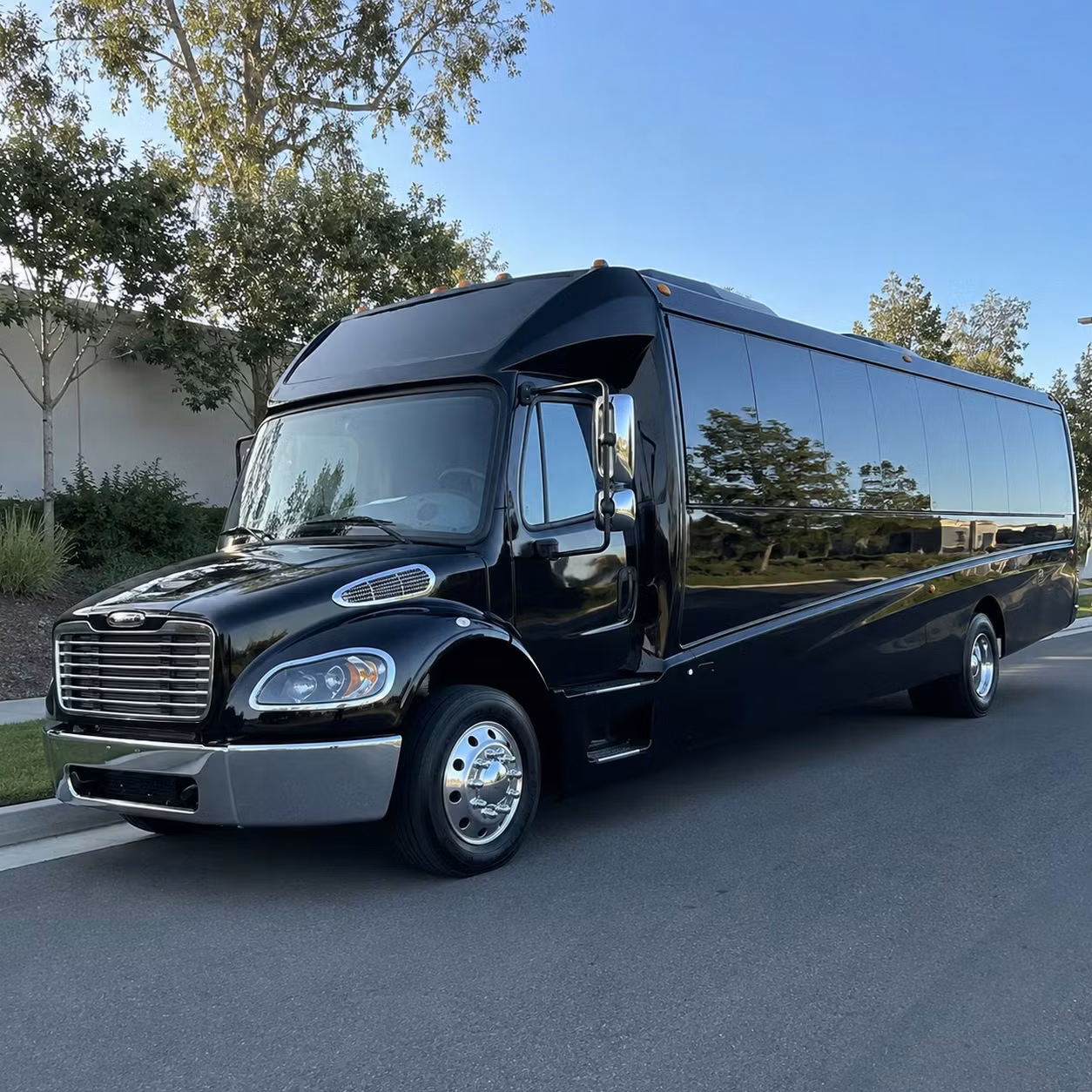 25 passenger minibus