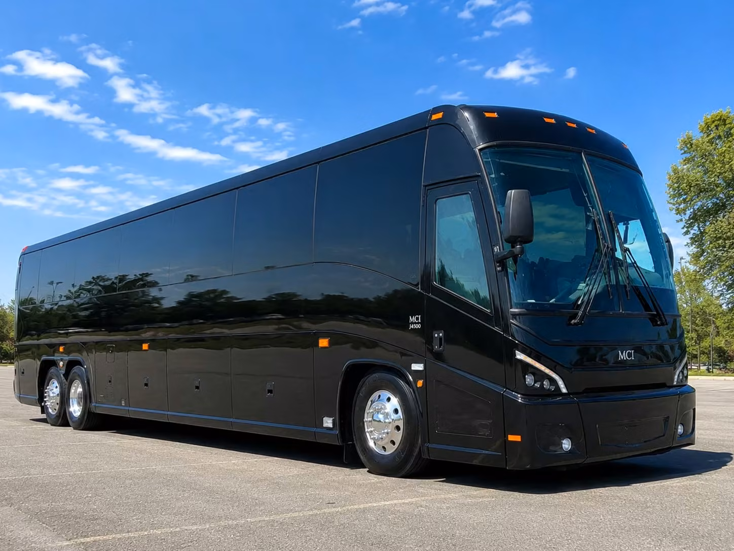 minibus rentals for porterville students visiting the california living museum in bakersfield